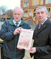 Steve Williams & Lindsay Hoyle MP launching the campaign - 23rd February 2007 Picture: Chorley Guardian